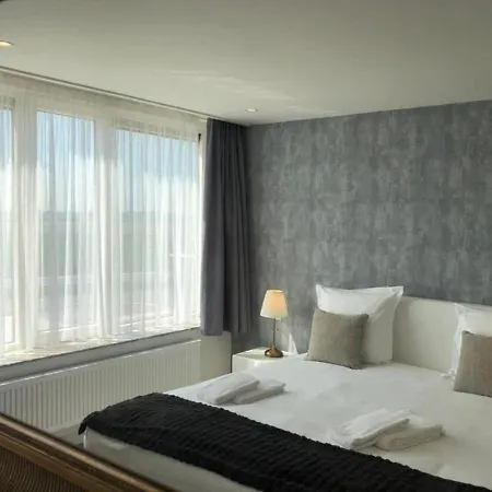 Acropolis - Luxury Appartments I Hotelservice And Parking Lägenhetshotell