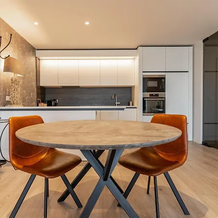 Acropolis - Luxury Appartments I Hotelservice And Parking 4*