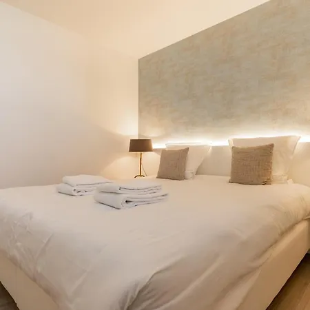 Aparthotel Acropolis - Luxury Appartments I Hotelservice And Parking 4*