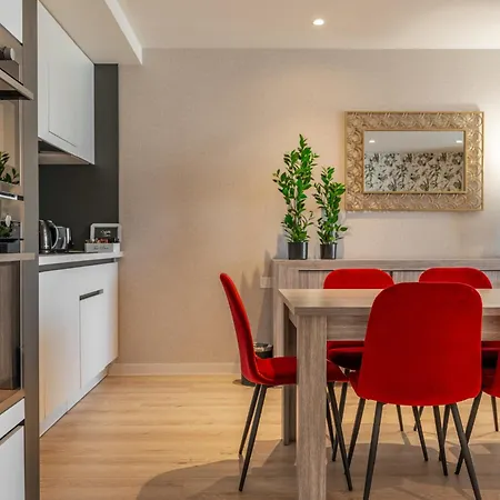 Lägenhetshotell Acropolis - Luxury Appartments I Hotelservice And Parking 4*