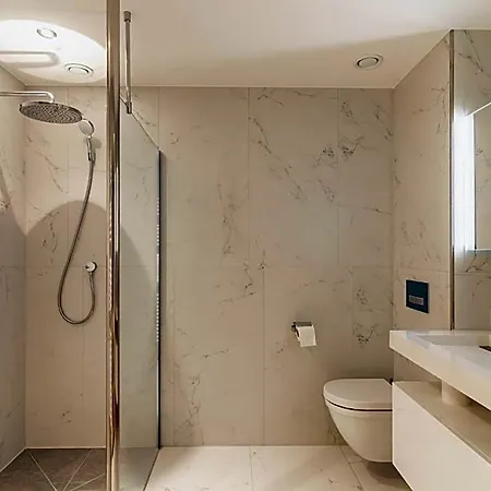 Acropolis - Luxury Appartments I Hotelservice And Parking 4*