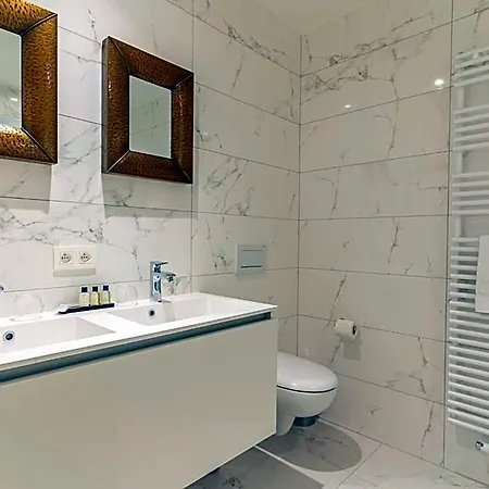 Hotel apartamentowy Acropolis - Luxury Appartments I Hotelservice And Parking