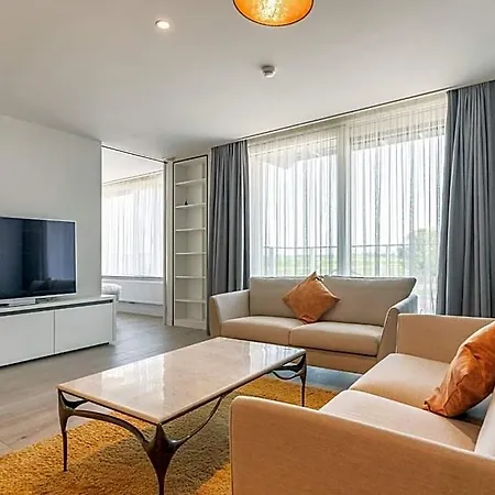 Acropolis - Luxury Appartments I Hotelservice And Parking 4*