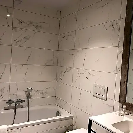 Acropolis - Luxury Appartments I Hotelservice And Parking