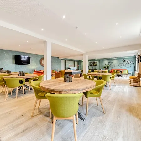 Acropolis - Luxury Appartments I Hotelservice And Parking 4*