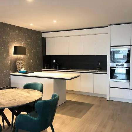 Acropolis - Luxury Appartments I Hotelservice And Parking Lägenhetshotell