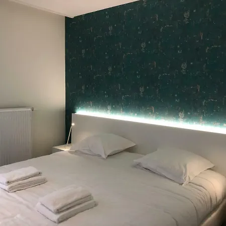 Acropolis - Luxury Appartments I Hotelservice And Parking Lägenhetshotell