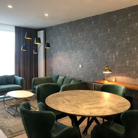 Acropolis - Luxury Appartments I Hotelservice And Parking Apart-hotel 4*