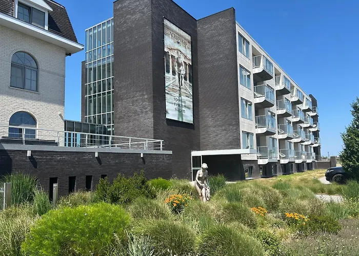 Acropolis - Luxury Appartments I Hotelservice And Parking Aparthotel 4*