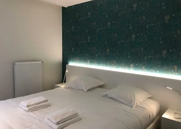 Acropolis - Luxury Appartments I Hotelservice And Parking Aparthotel