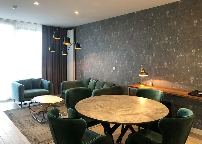 Acropolis - Luxury Appartments I Hotelservice And Parking Aparthotel 4*