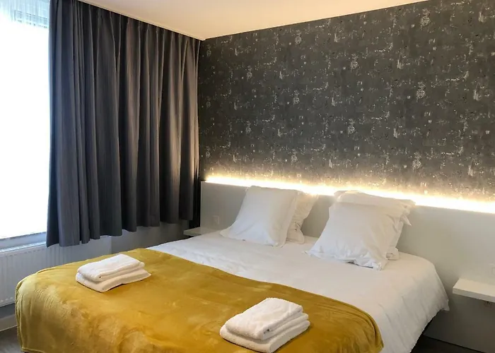Aparthotel Acropolis - Luxury Appartments I Hotelservice And Parking 4*